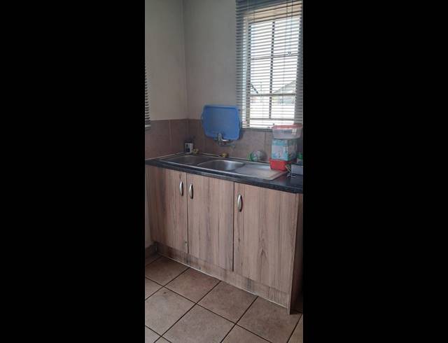 3 BEDROOM HOUSE FOR SALE IN SKY CITY